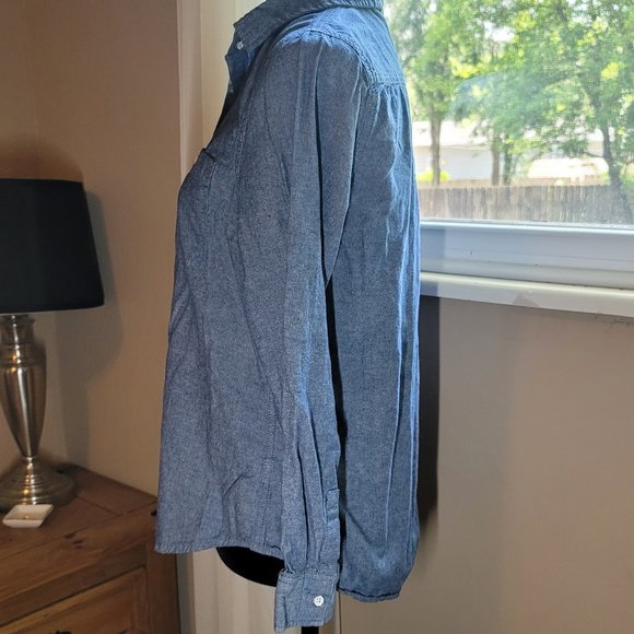 Silver Jeans Co. Denim Shirt in Size M - Picture 2 of 15